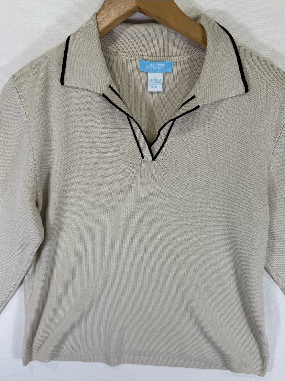Jennifer Moore Vintage Cream V-Neck Polo Sweater with Black Piping